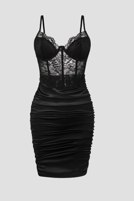 Sexy lace fishbone splicing see-through wrinkle hip dress