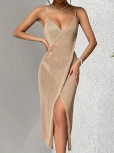 Beiges Häkel-Strandkleid mit V-Ausschnitt & Meerjungfrau-Saum