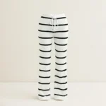 Pantaloni damă cu picior larg în dungi alb-negru – Stil & confort într-o singură piesă