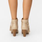 Damen Ankle Boots Beige – Stiefeletten mit Lochmuster, Blockabsatz & Tassel-Details – Bild 6