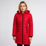 Palton matlasat damă roșu – Palton de iarnă elegant cu glugă - imagine 2