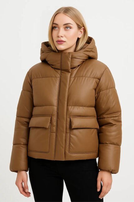 Geacă Puff Damă Maro – Geacă de Iarnă Călduroasă cu Glugă & Buzunare Mari