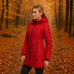 Palton matlasat damă roșu – Palton de iarnă elegant cu glugă - imagine 6