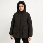 Geacă matlasată damă neagră – Geacă de iarnă călduroasă cu glugă & șnur de strângere - imagine 6