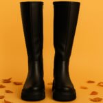 Damen Stiefel Schwarz – Kniehohe Boots mit Chunky-Sohle & Reißverschluss – Bild 8