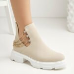 Lascana Damen Stiefeletten Beige mit Goldkette – Stil & Komfort vereint – Bild 9